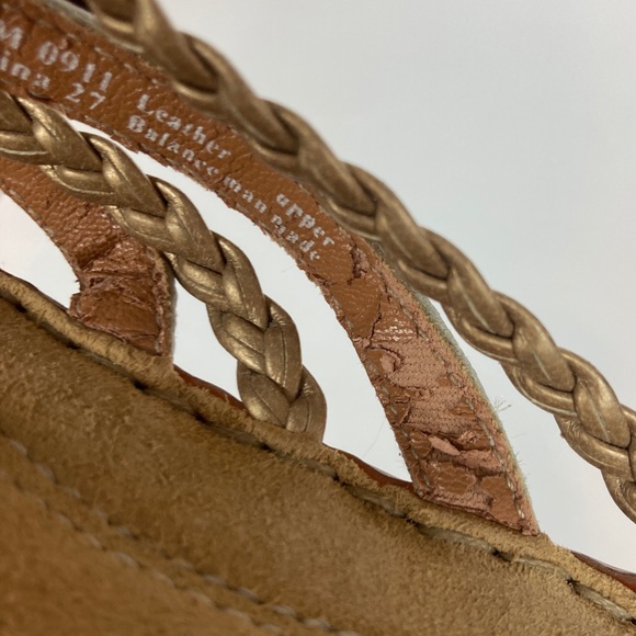 Clarks Artisan White Leather Flower Floral Flip Flop Thong Sandals Women’s 6.5 - Picture 10 of 11